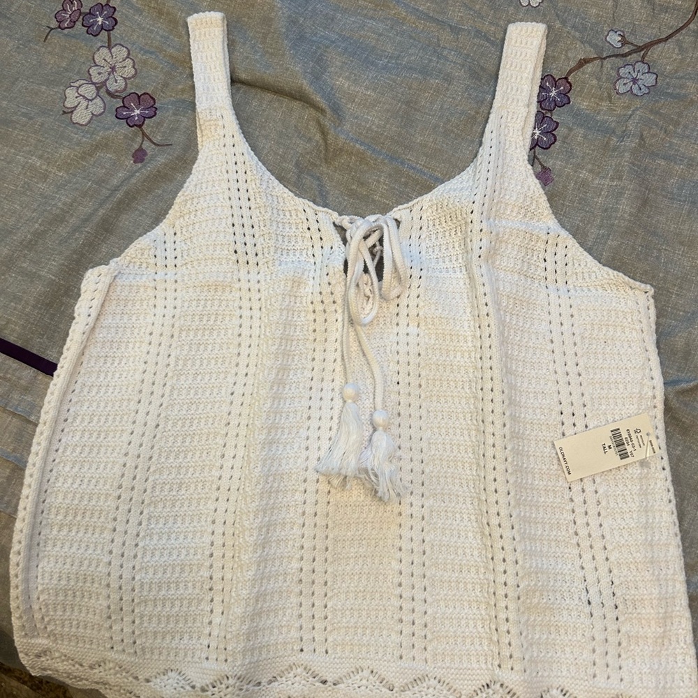 New crocheted white tank